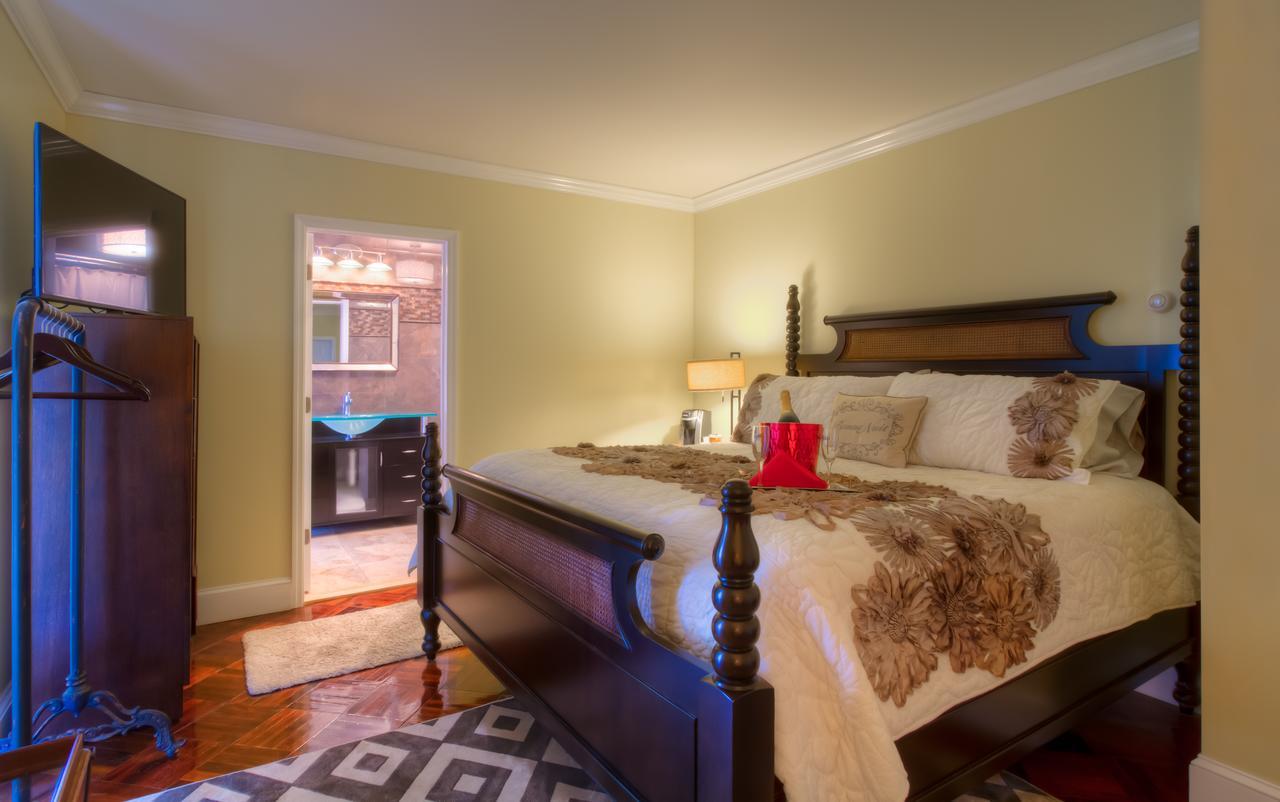 Hotel Elaine's Boutique